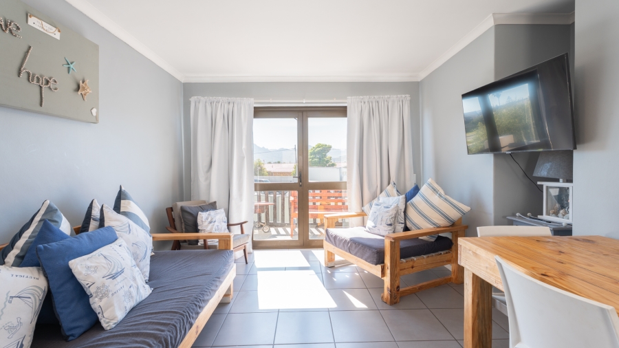 To Let 2 Bedroom Property for Rent in Greenways Golf Estate Western Cape